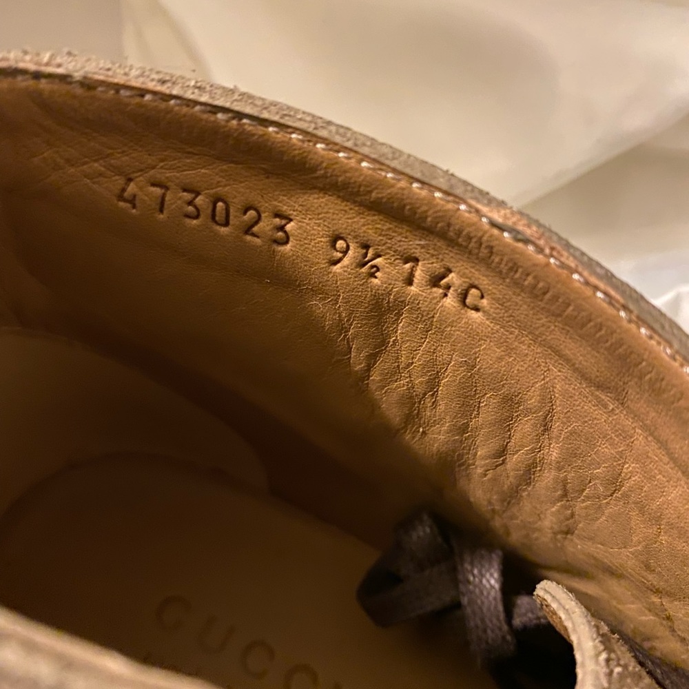 Gucci Suede ankle boots with owl & UFO embroidered - Picture 12 of 13